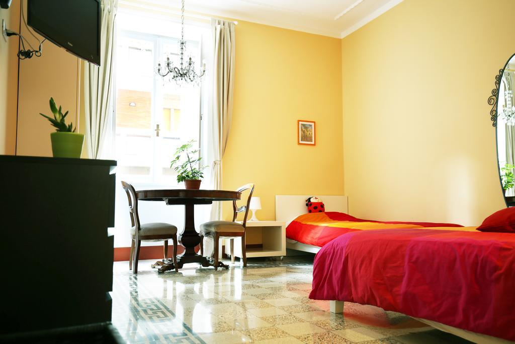 Giulietta Al Colosseo B&B Roma Habitación foto